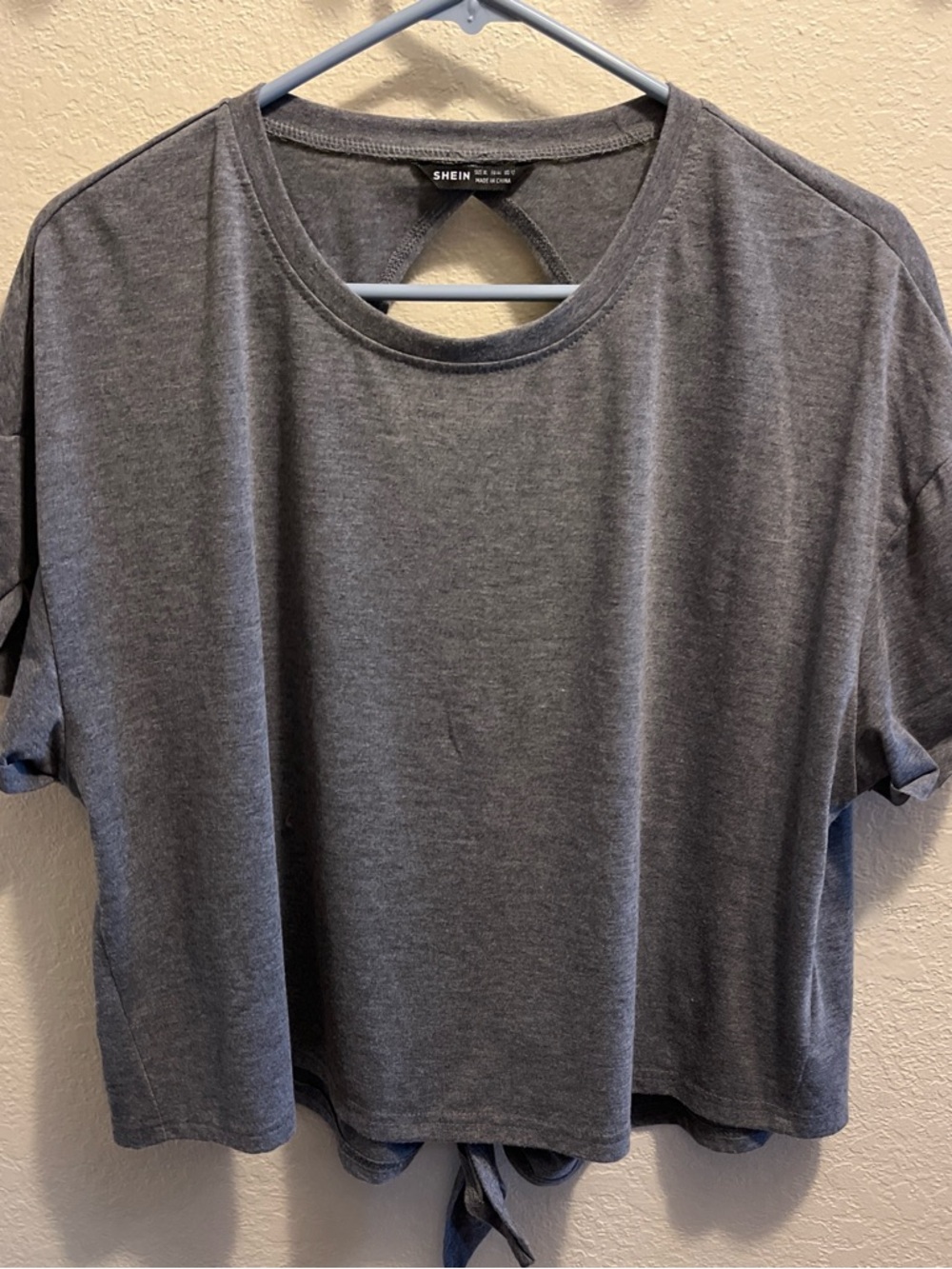 SHEIN Gray Short Sleeve Tie-Back Crew Neck Top
